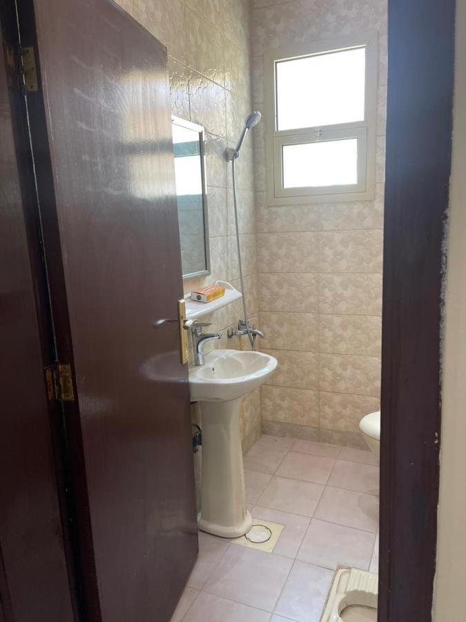 Spacious Apartments At Basla St 3 Mins From King Fahd Stadium Riadh Exterior foto