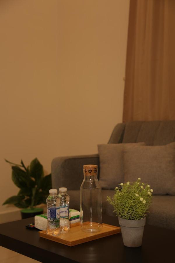 Spacious Apartments At Basla St 3 Mins From King Fahd Stadium Riadh Exterior foto